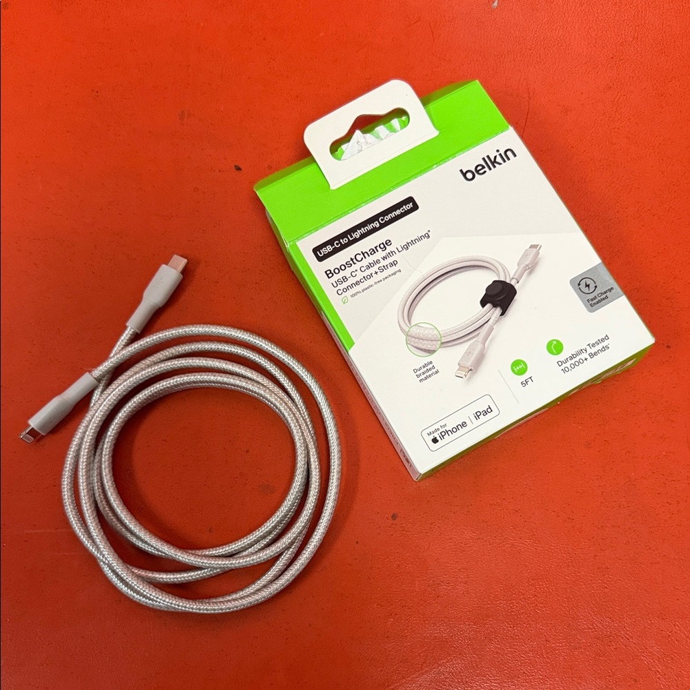 Belkin Gray Lightning Cable